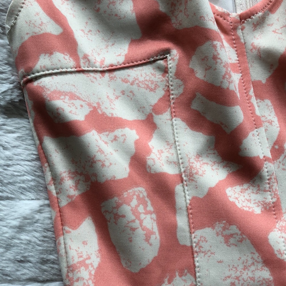 Pink/white floral dress - Picture 5 of 10